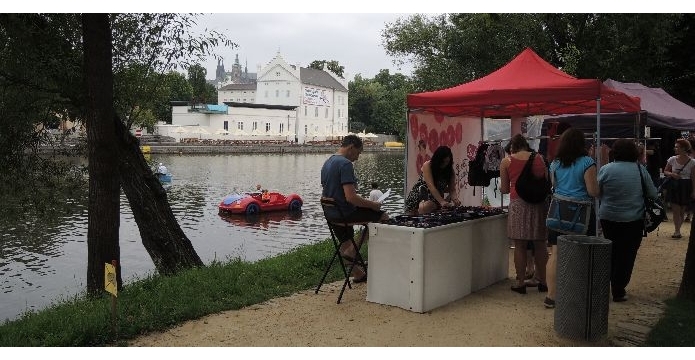 Dyzajn market Festival byl jedno velké rozmarné letní užívání - uvod